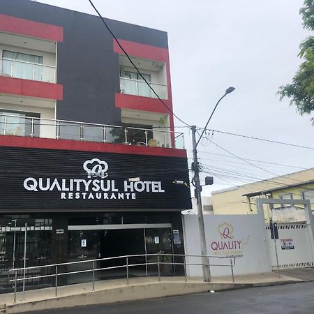Hotel Qualitysul Teixeira de Freitas Exteriör bild